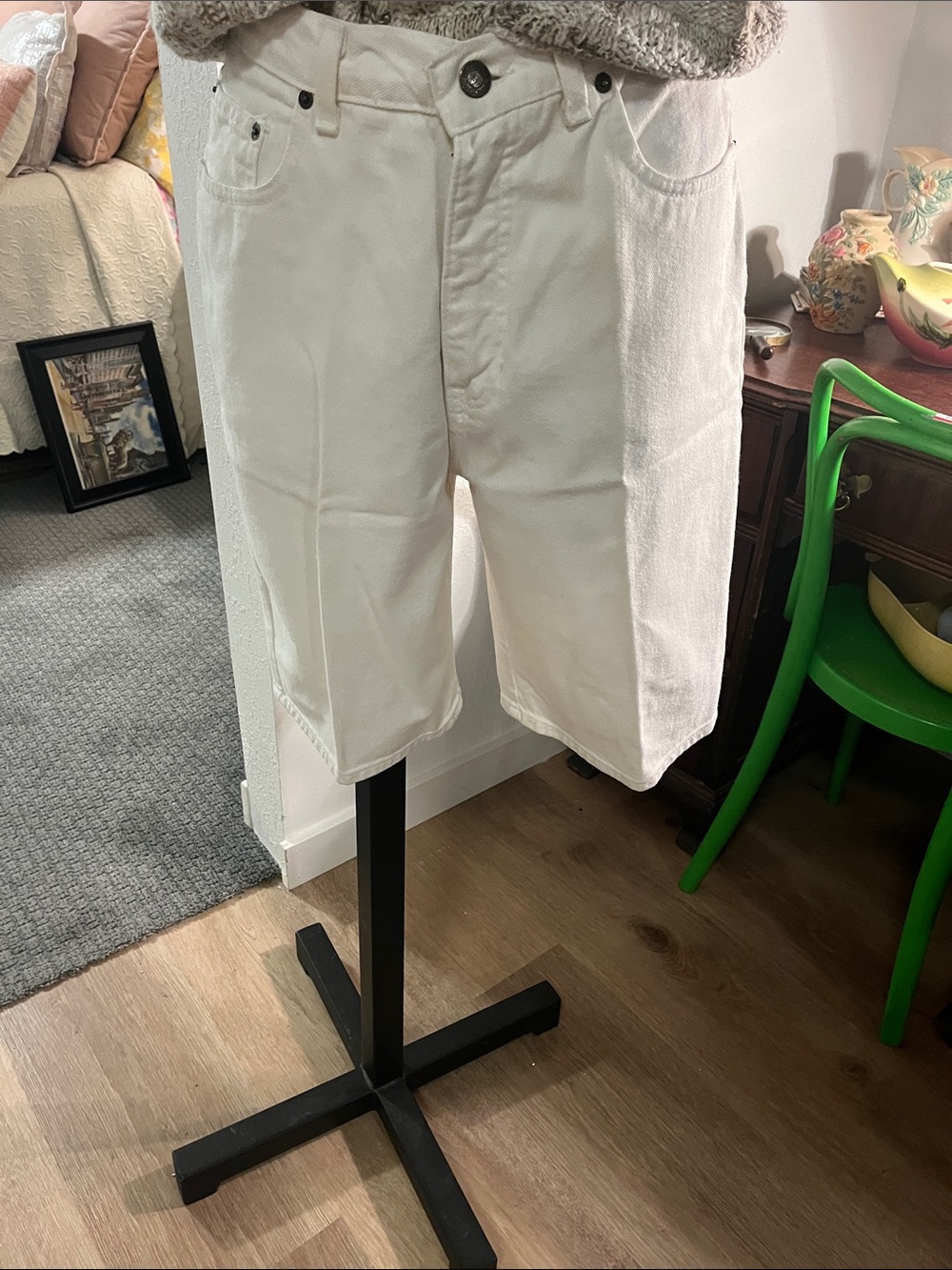 Vintage Express White Cotton Casual Bermuda Shorts